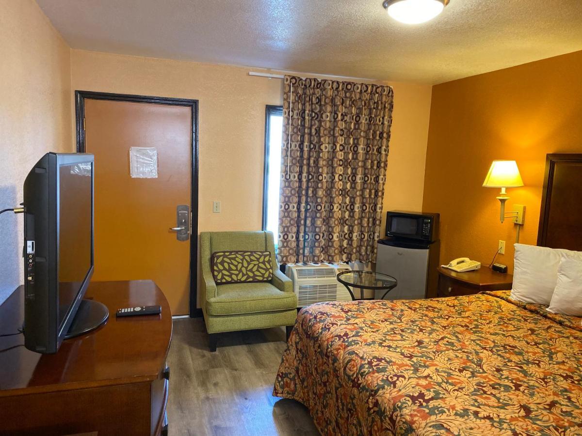 Deluxe Inn Хардивил Екстериор снимка